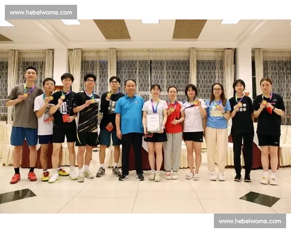 揭阳首届高校校友会羽毛球赛落幕：以 “羽” 为桥聚校友力量